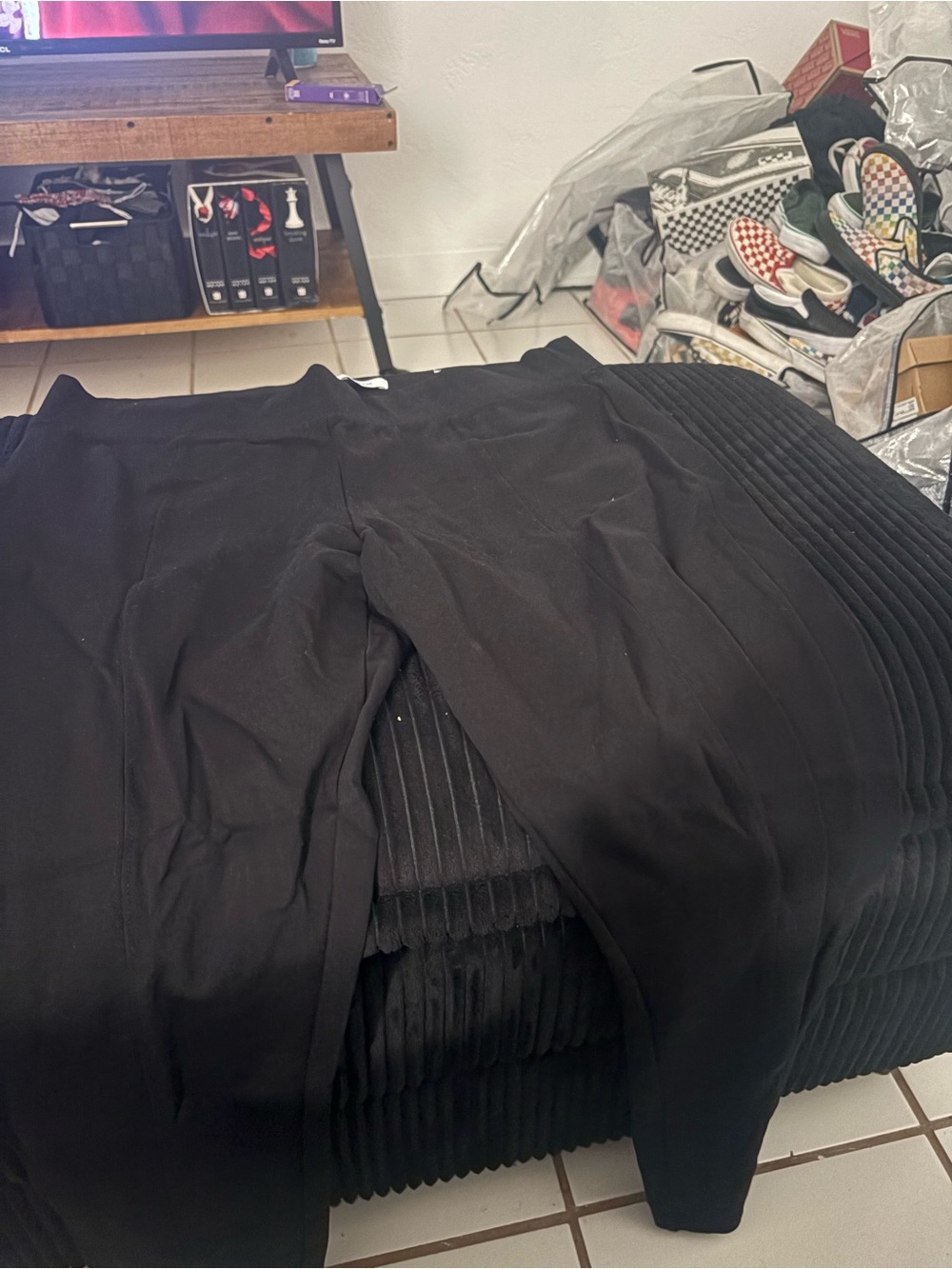 Old Navy Black Skinny Stevie Pants  - Sleek Everyday Staple